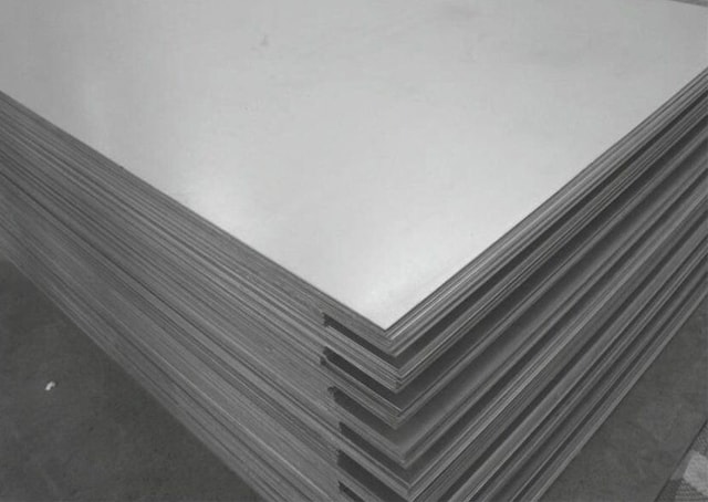 Титановый лист 0.4х600 ВТ1-1